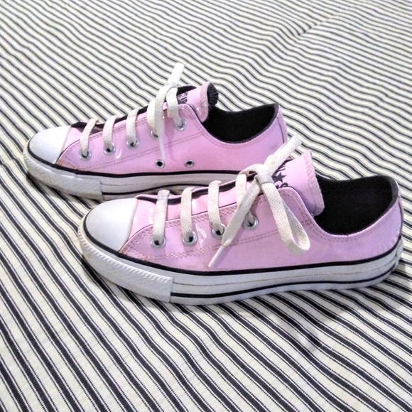 pink patent converse